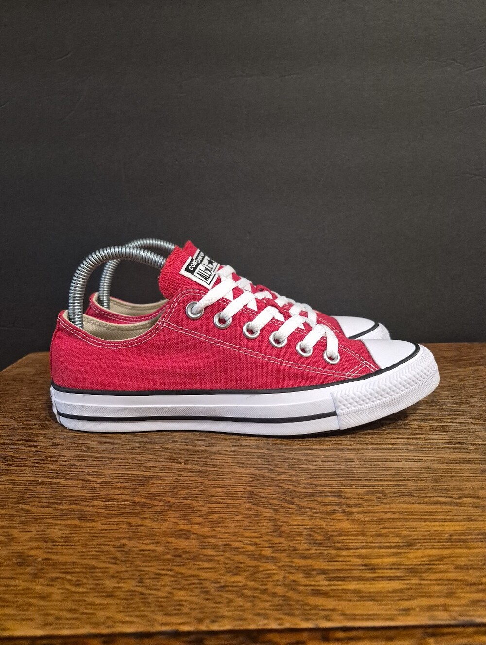 Converse Chuck Taylor All Star Low Top Sneakers Size US 7.5 - Picture 2 of 7